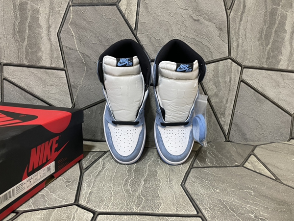 ナイキ靴着用イメージ